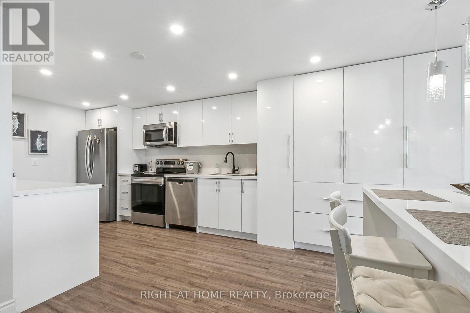 2704 - 55 Skymark Drive, Toronto, Ontario  M2H 3N4 - Photo 13 - C12566972