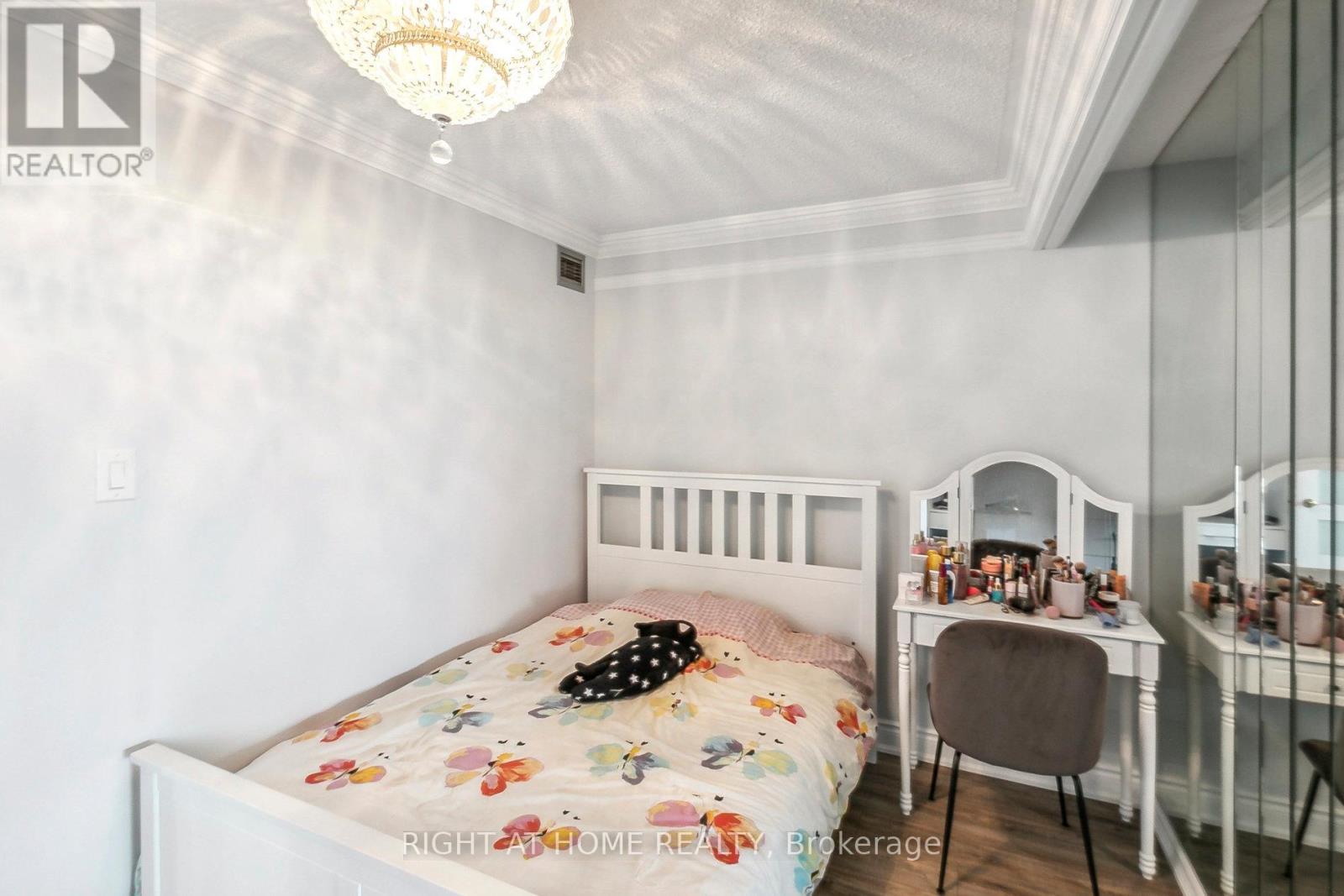 2704 - 55 Skymark Drive, Toronto, Ontario  M2H 3N4 - Photo 26 - C12566972