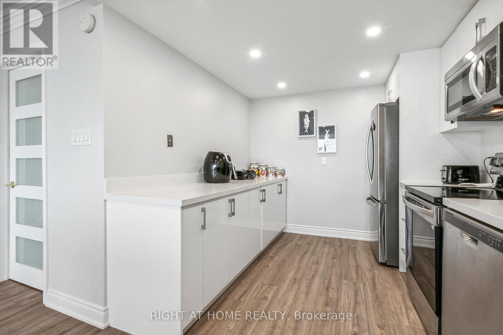 2704 - 55 Skymark Drive, Toronto, Ontario  M2H 3N4 - Photo 29 - C12566972