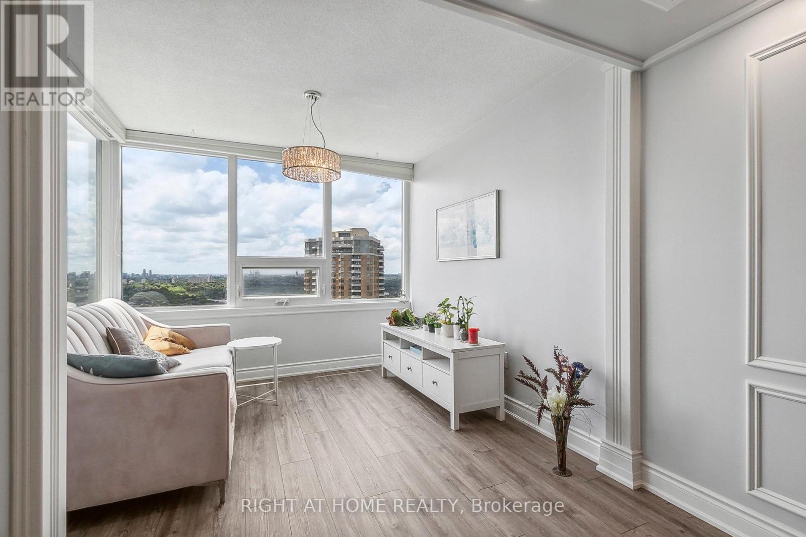 2704 - 55 Skymark Drive, Toronto, Ontario  M2H 3N4 - Photo 9 - C12566972