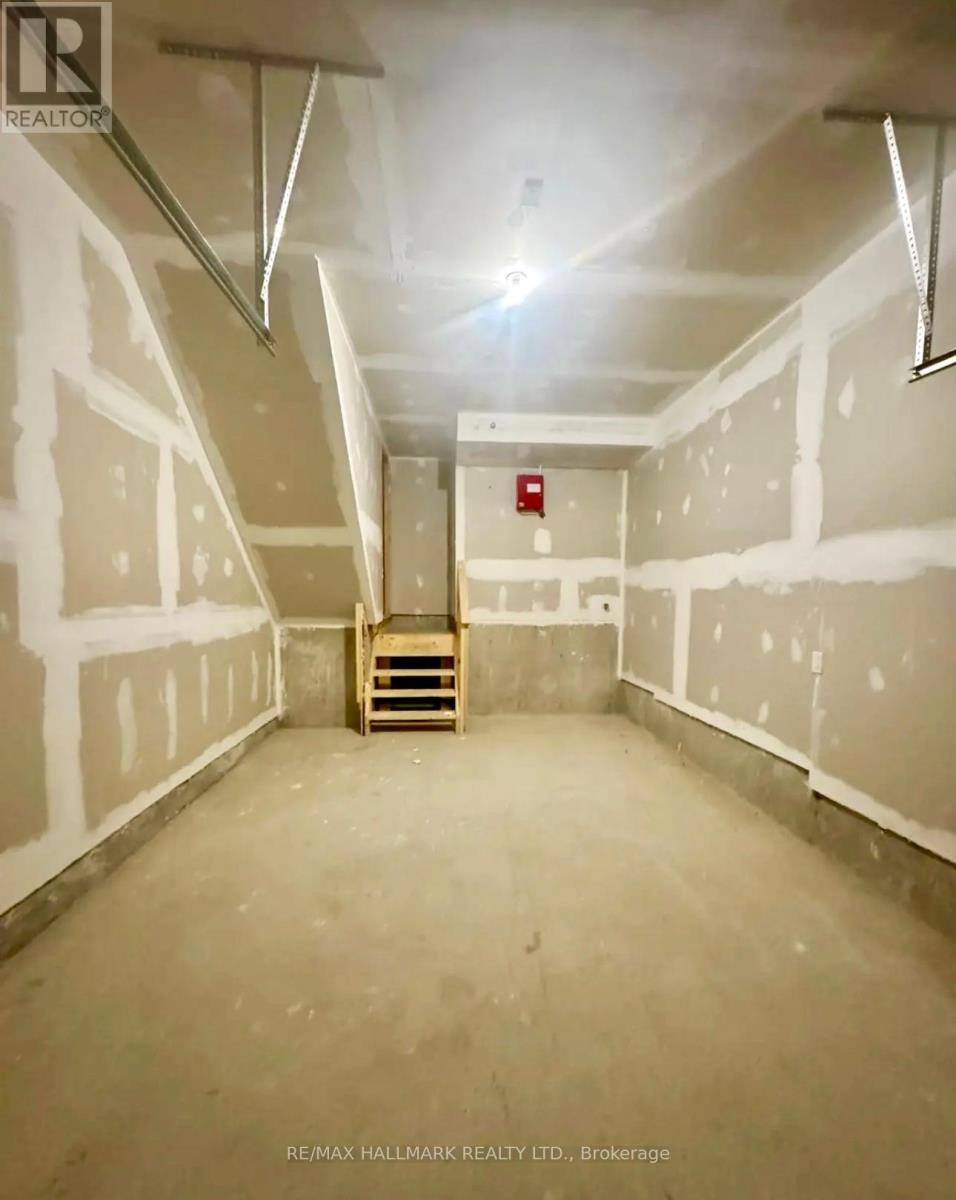 68a Tisdale Avenue, Toronto, Ontario  M4A 1C5 - Photo 12 - C12566996