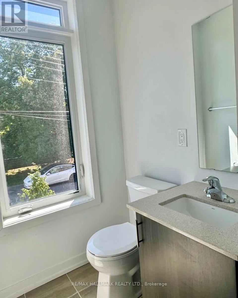 68a Tisdale Avenue, Toronto, Ontario  M4A 1C5 - Photo 6 - C12566996