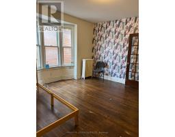 300 - 678 HURON STREET, Toronto, Ontario