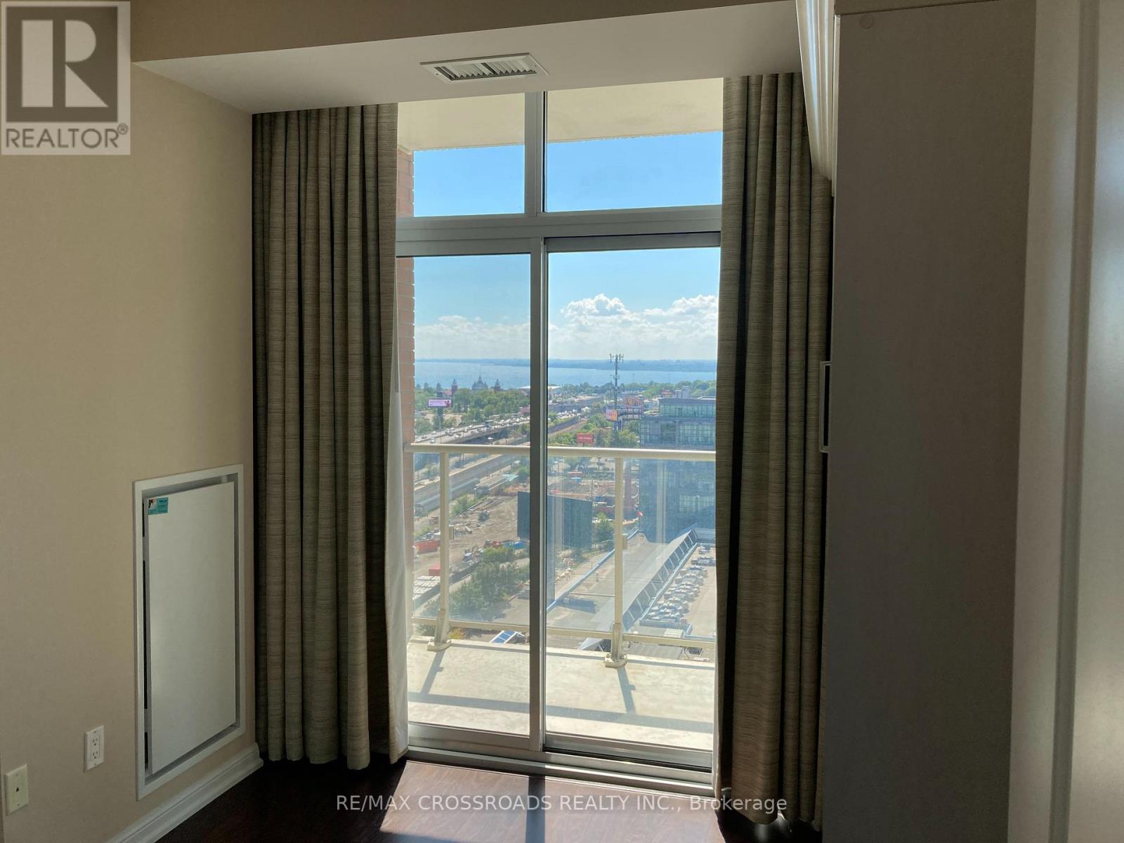 1819 - 85 East Liberty Street, Toronto, Ontario  M6K 3R4 - Photo 11 - C12567018