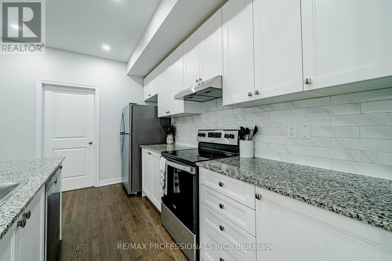 520 Littlewood Lane, Ajax, Ontario  L1S 0H1 - Photo 13 - E12566784