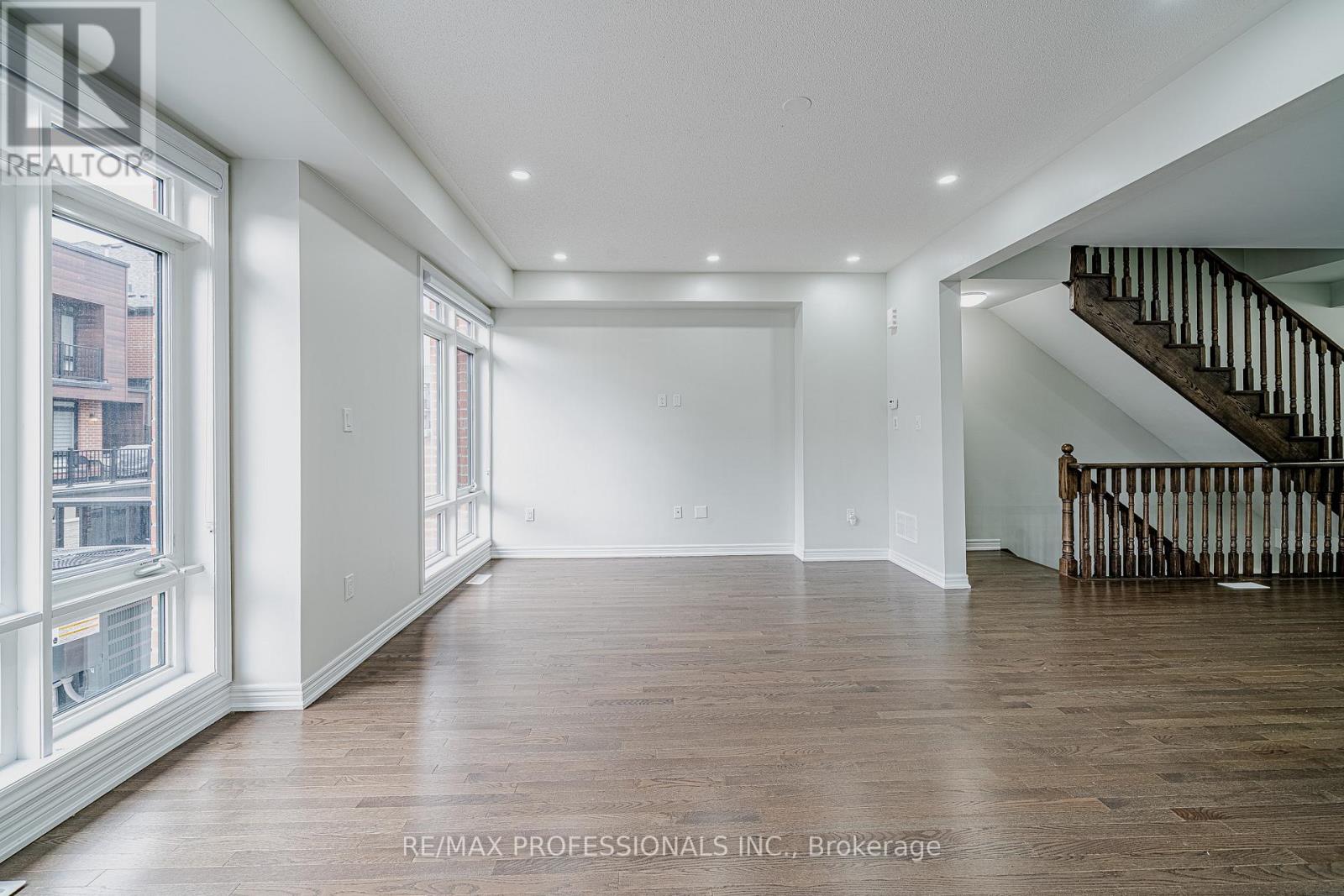 520 Littlewood Lane, Ajax, Ontario  L1S 0H1 - Photo 18 - E12566784