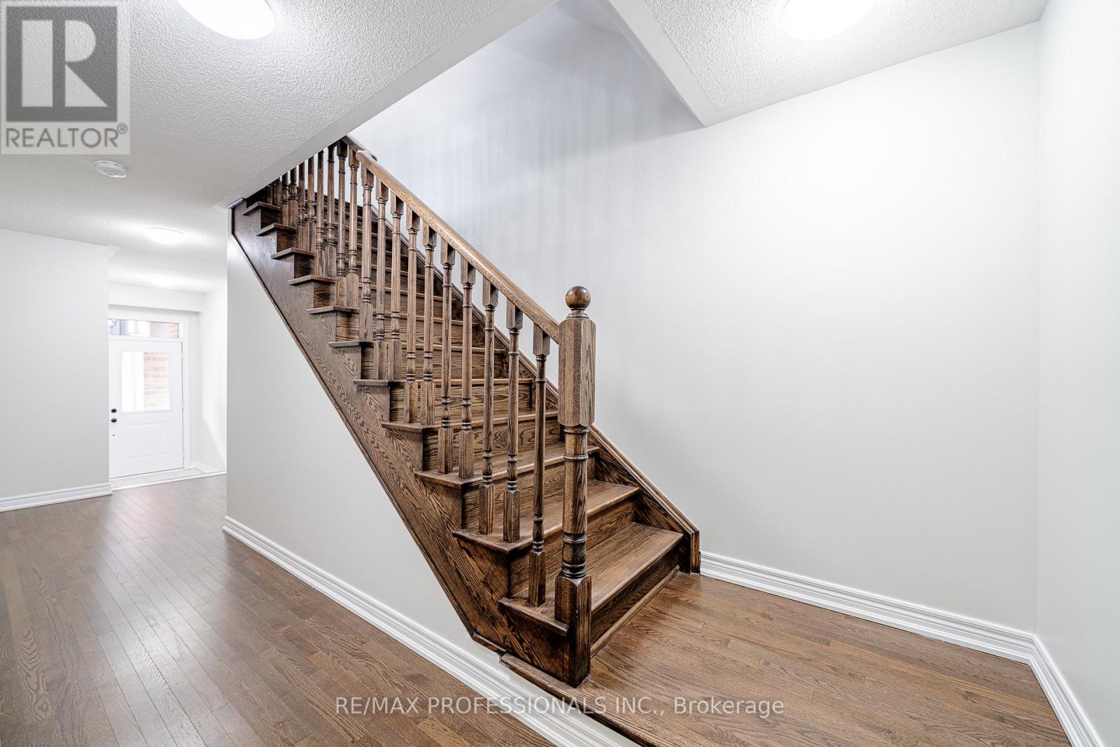 520 Littlewood Lane, Ajax, Ontario  L1S 0H1 - Photo 7 - E12566784