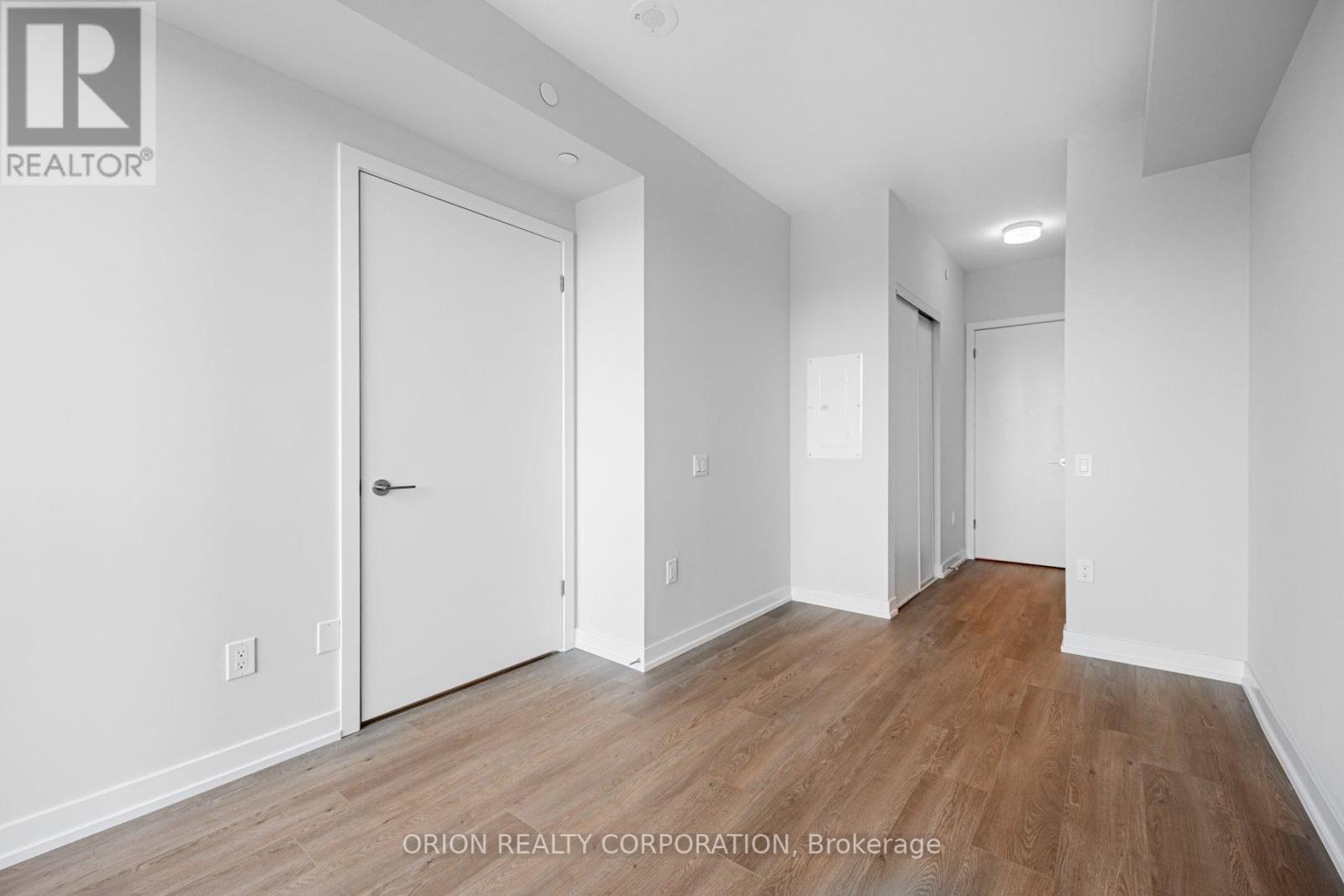 221 - 201 Brock Street S, Whitby, Ontario  L1N 4K2 - Photo 3 - E12566798