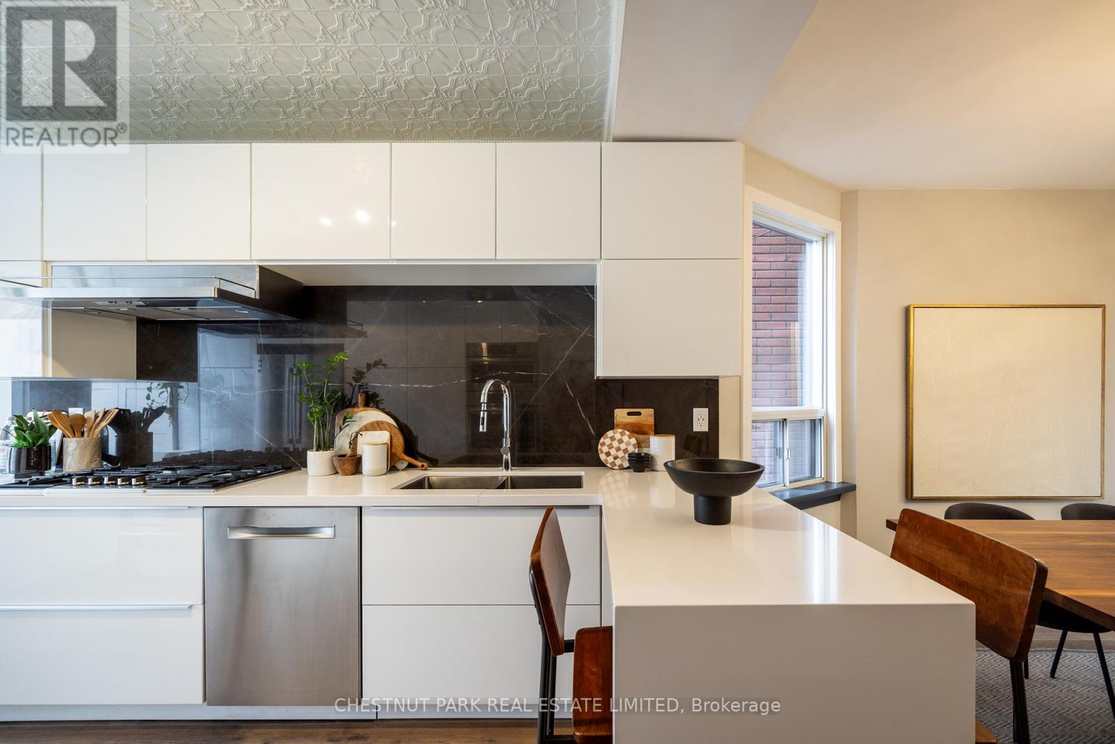 115 Leslie Street, Toronto, Ontario  M4M 3C6 - Photo 6 - E12566976