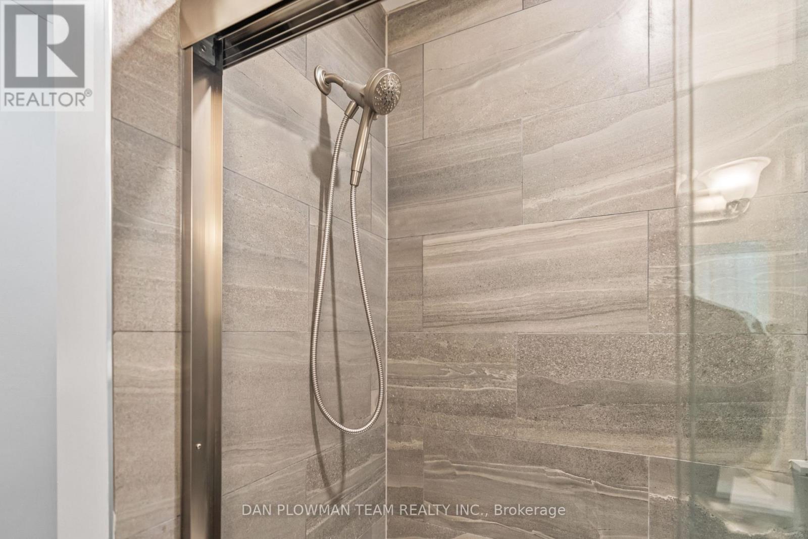 123 Guthrie Crescent, Whitby, Ontario  L1P 1A6 - Photo 20 - E12566984