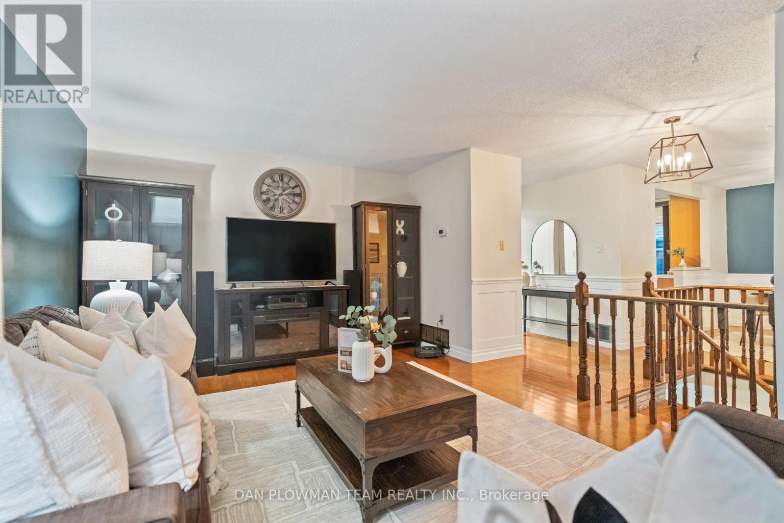 123 Guthrie Crescent, Whitby, Ontario  L1P 1A6 - Photo 8 - E12566984