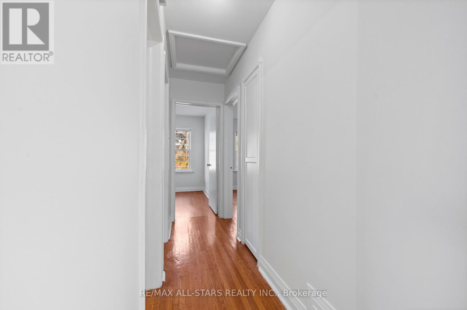 24 Donora Drive, Toronto, Ontario  M4B 1B5 - Photo 22 - E12566986