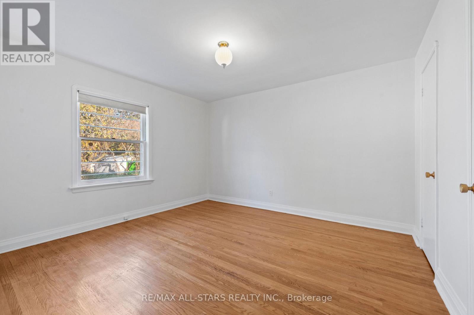 24 Donora Drive, Toronto, Ontario  M4B 1B5 - Photo 23 - E12566986