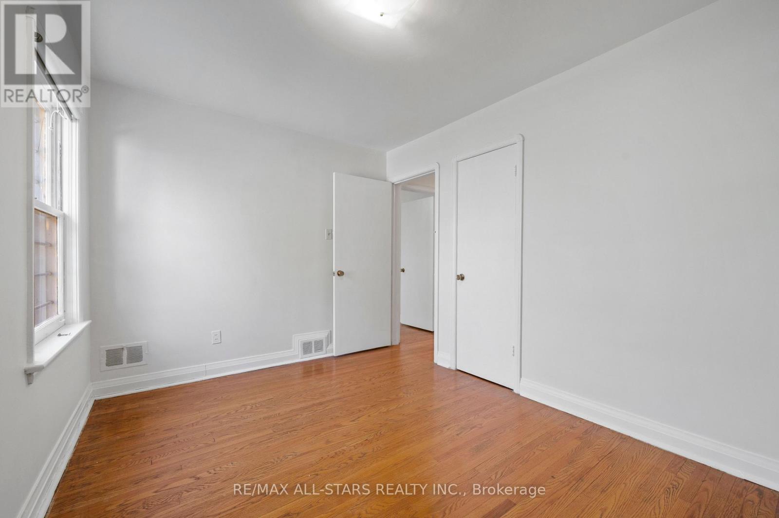 24 Donora Drive, Toronto, Ontario  M4B 1B5 - Photo 26 - E12566986