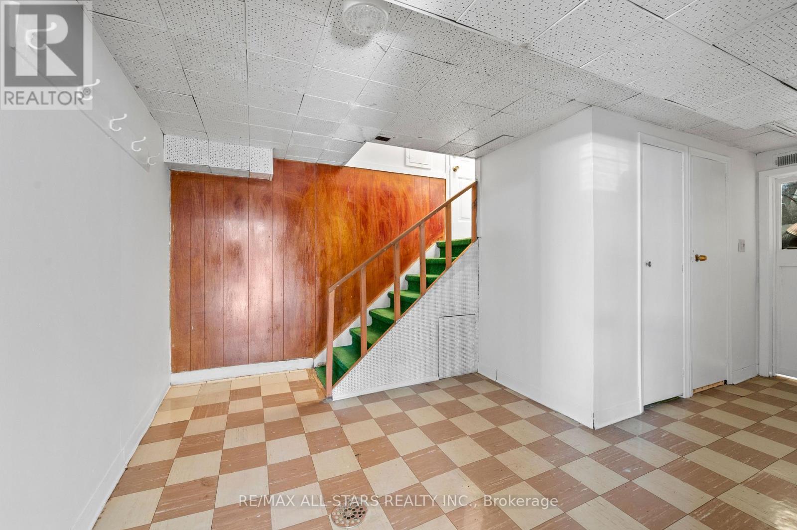 24 Donora Drive, Toronto, Ontario  M4B 1B5 - Photo 29 - E12566986