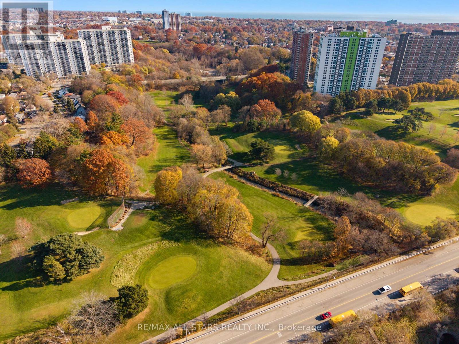 24 Donora Drive, Toronto, Ontario  M4B 1B5 - Photo 43 - E12566986