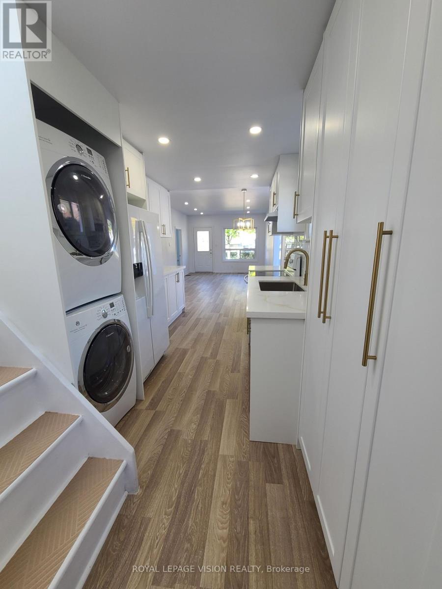 157 College Avenue, Oshawa, Ontario  L1J 1R3 - Photo 10 - E12567038