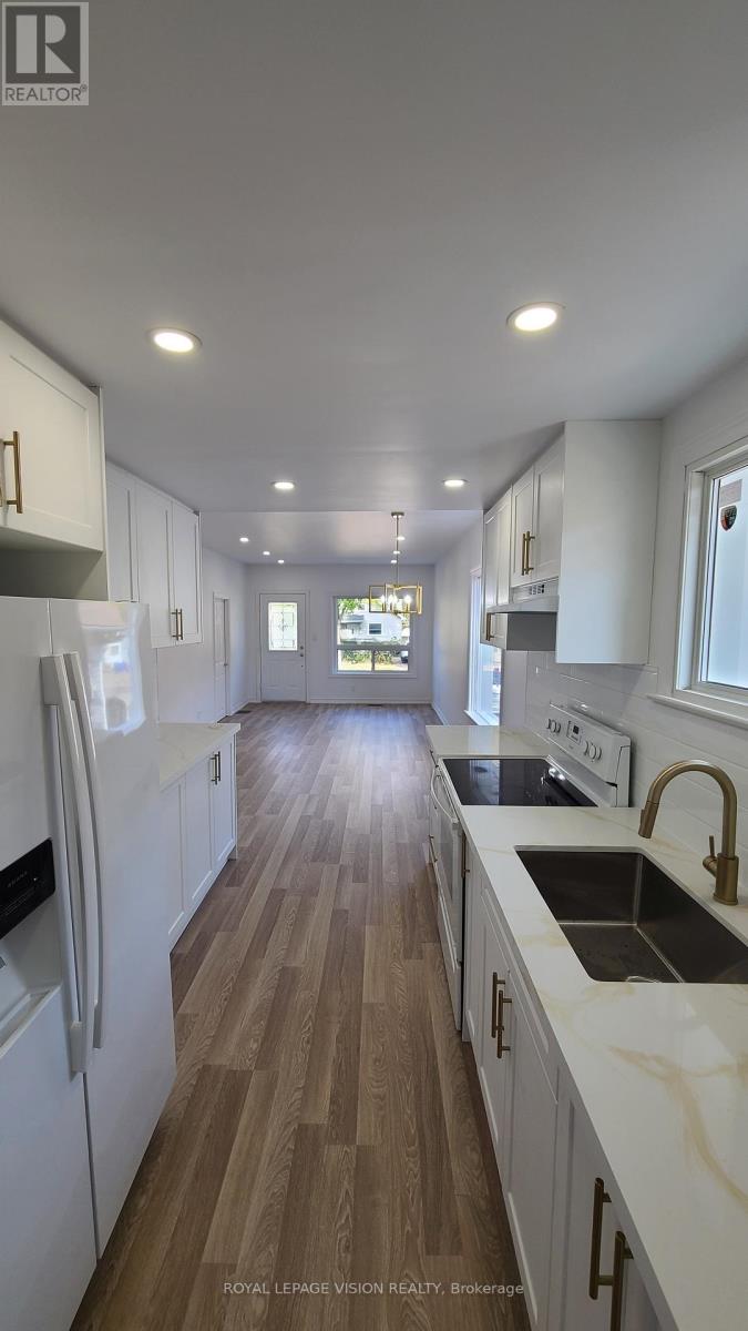 157 College Avenue, Oshawa, Ontario  L1J 1R3 - Photo 13 - E12567038