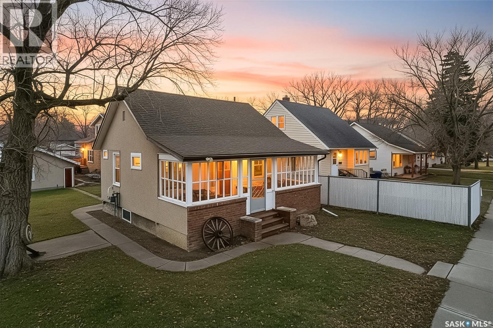 759 Ominica Street E, Moose Jaw, Saskatchewan  S6H 0H7 - Photo 2 - SK024439