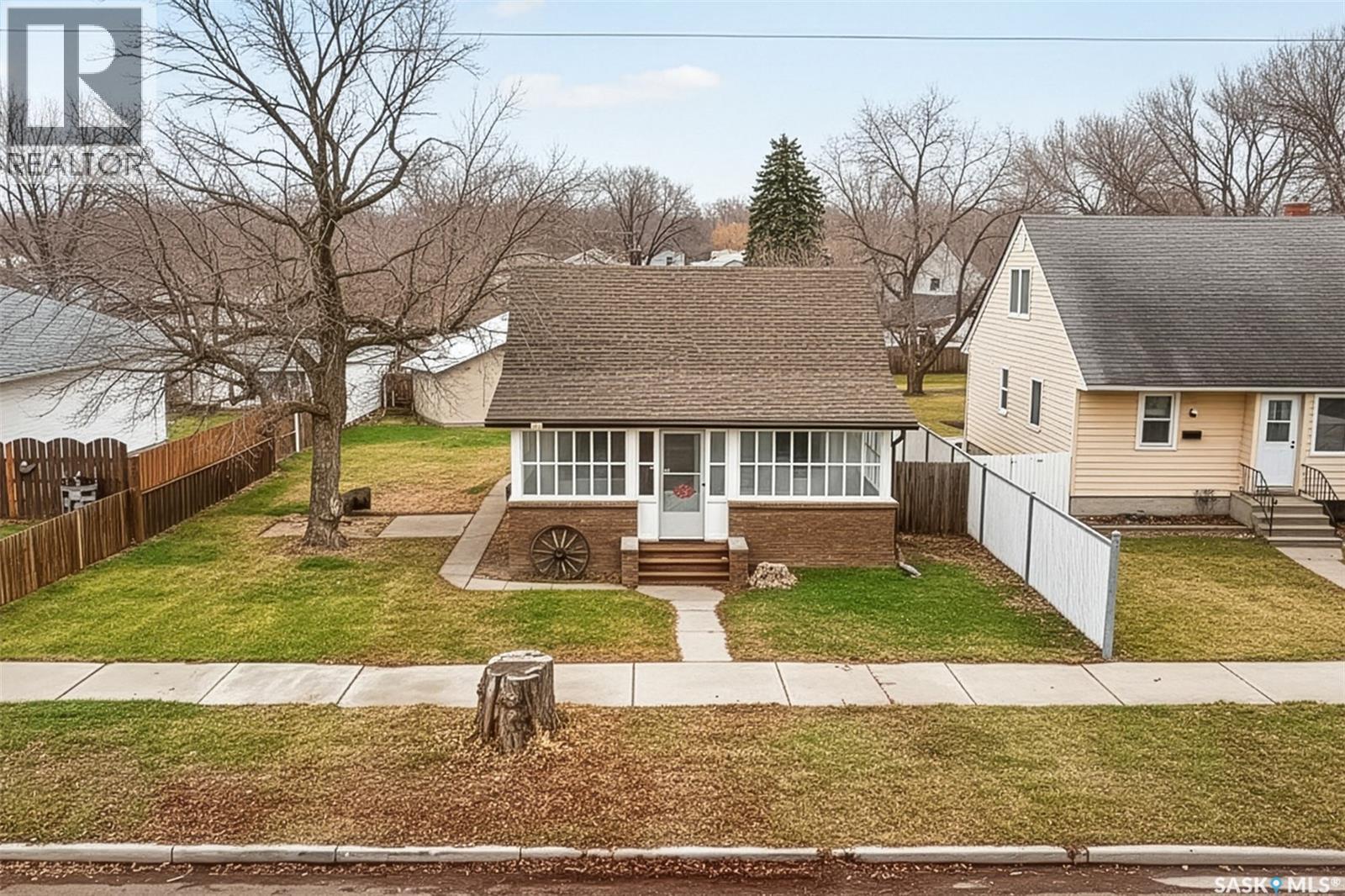 759 Ominica Street E, Moose Jaw, Saskatchewan  S6H 0H7 - Photo 3 - SK024439