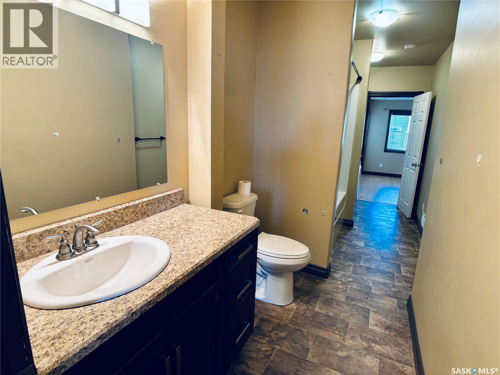 1208 Sixth Street, Estevan, Saskatchewan  S4A 1B1 - Photo 19 - SK024424