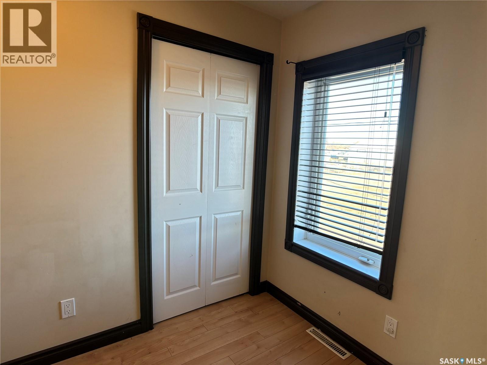 1208 Sixth Street, Estevan, Saskatchewan  S4A 1B1 - Photo 23 - SK024424