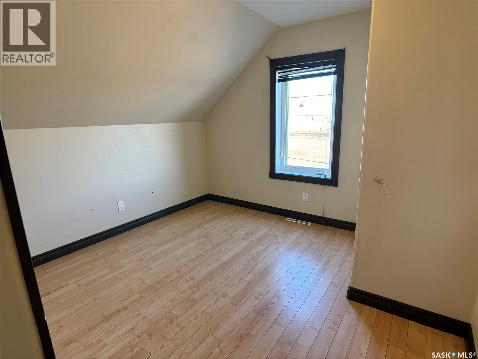 1208 Sixth Street, Estevan, Saskatchewan  S4A 1B1 - Photo 25 - SK024424