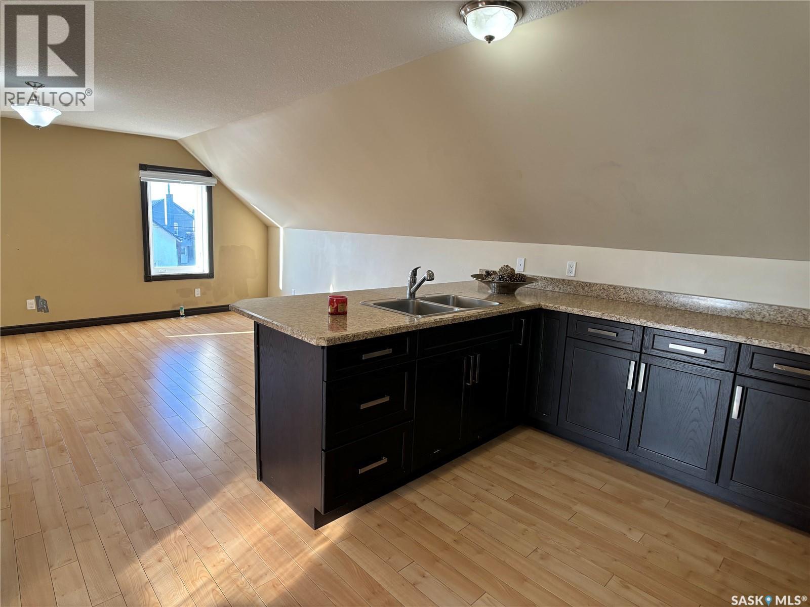 1208 Sixth Street, Estevan, Saskatchewan  S4A 1B1 - Photo 28 - SK024424