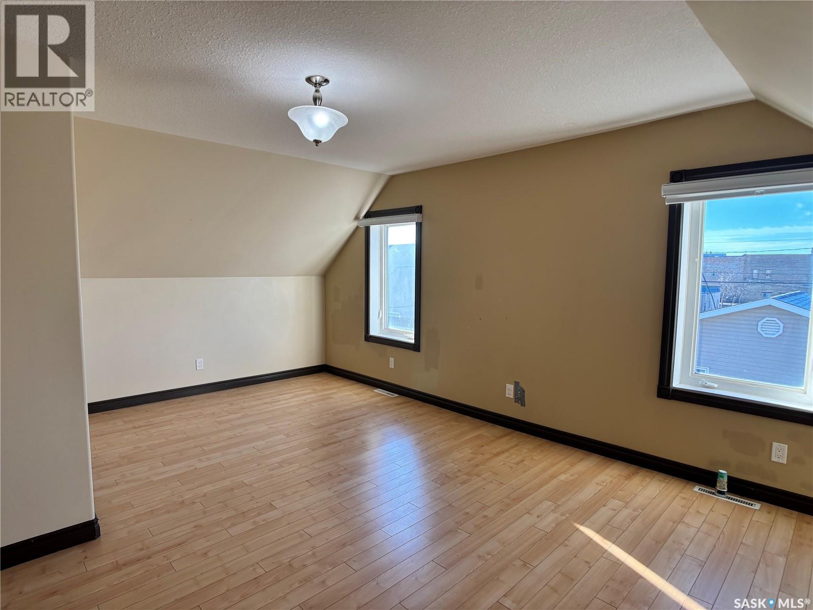 1208 Sixth Street, Estevan, Saskatchewan  S4A 1B1 - Photo 32 - SK024424