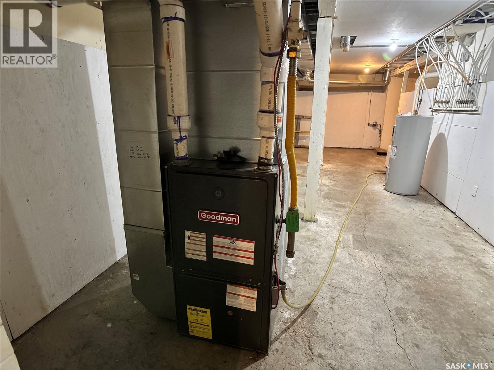 1208 Sixth Street, Estevan, Saskatchewan  S4A 1B1 - Photo 38 - SK024424