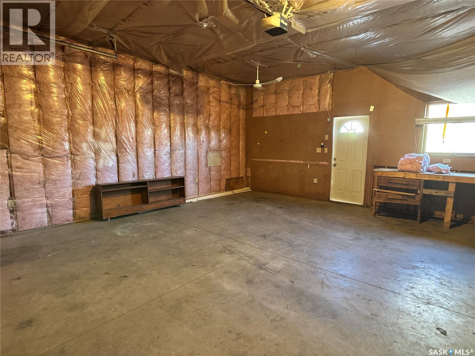 1208 Sixth Street, Estevan, Saskatchewan  S4A 1B1 - Photo 46 - SK024424