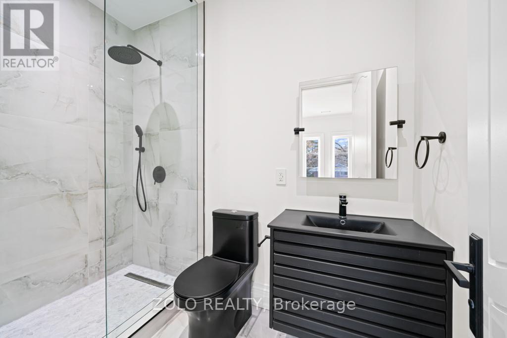 52 Child Drive, Aurora, Ontario  L4G 1Y5 - Photo 29 - N12565442