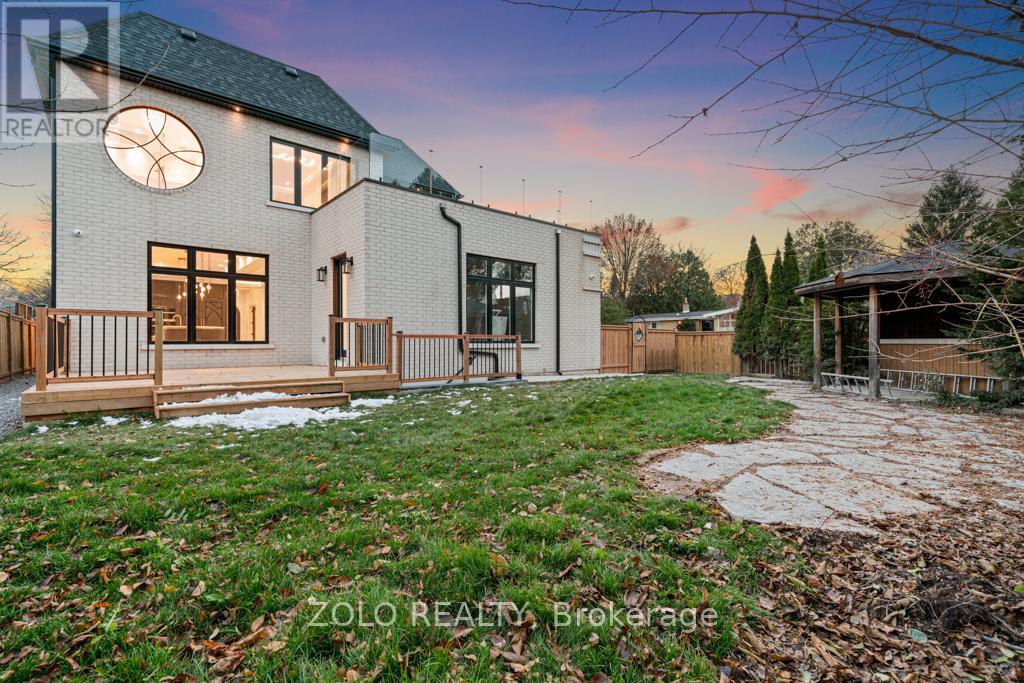 52 Child Drive, Aurora, Ontario  L4G 1Y5 - Photo 37 - N12565442