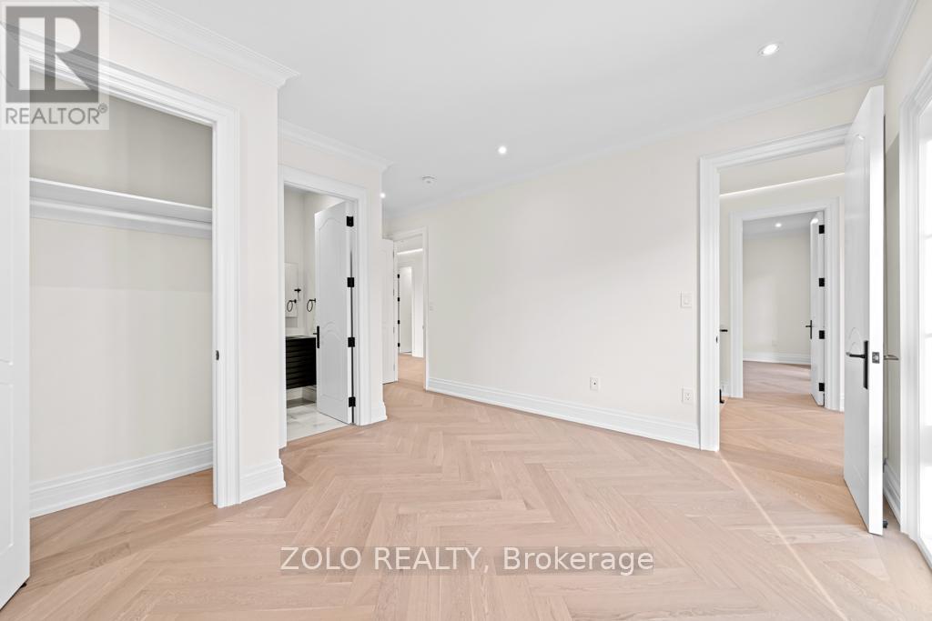 52 Child Drive, Aurora, Ontario  L4G 1Y5 - Photo 28 - N12565442