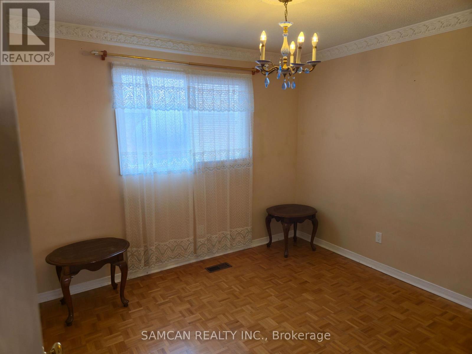 2 - 2470 Wynten Way, Oakville (Cv Clearview), Ontario  L6J 7K8 - Photo 8 - W12547598