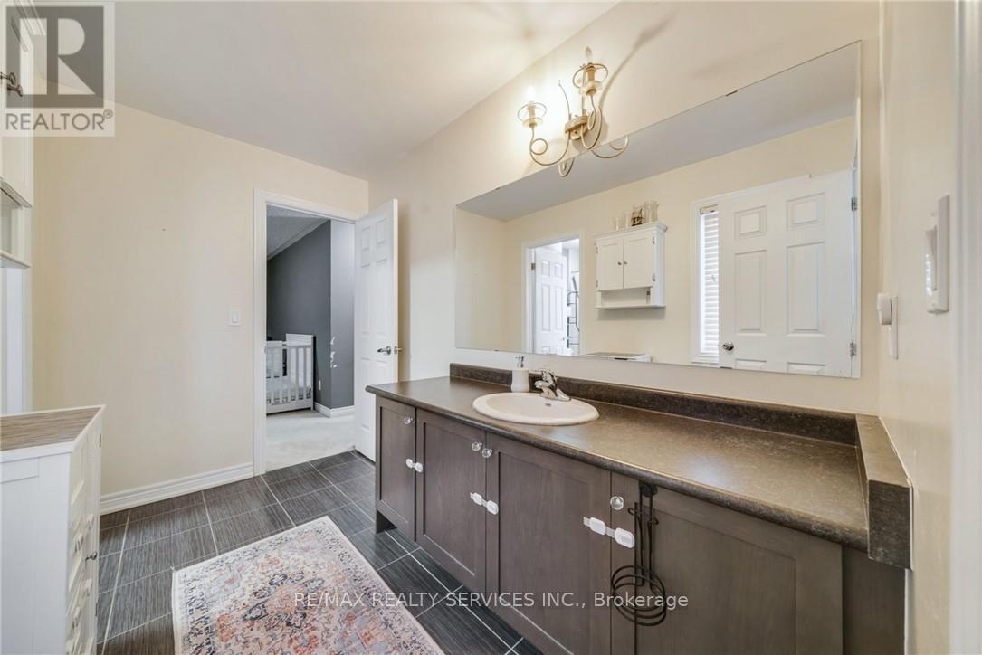 2 Kennedy Boulevard, New Tecumseth, Ontario  L9R 0L4 - Photo 24 - N12566858