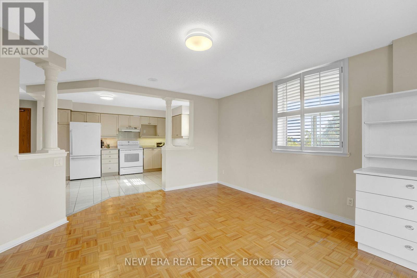 522 - 7373 Martin Grove Road, Vaughan, Ontario  L4L 9K1 - Photo 3 - N12566922