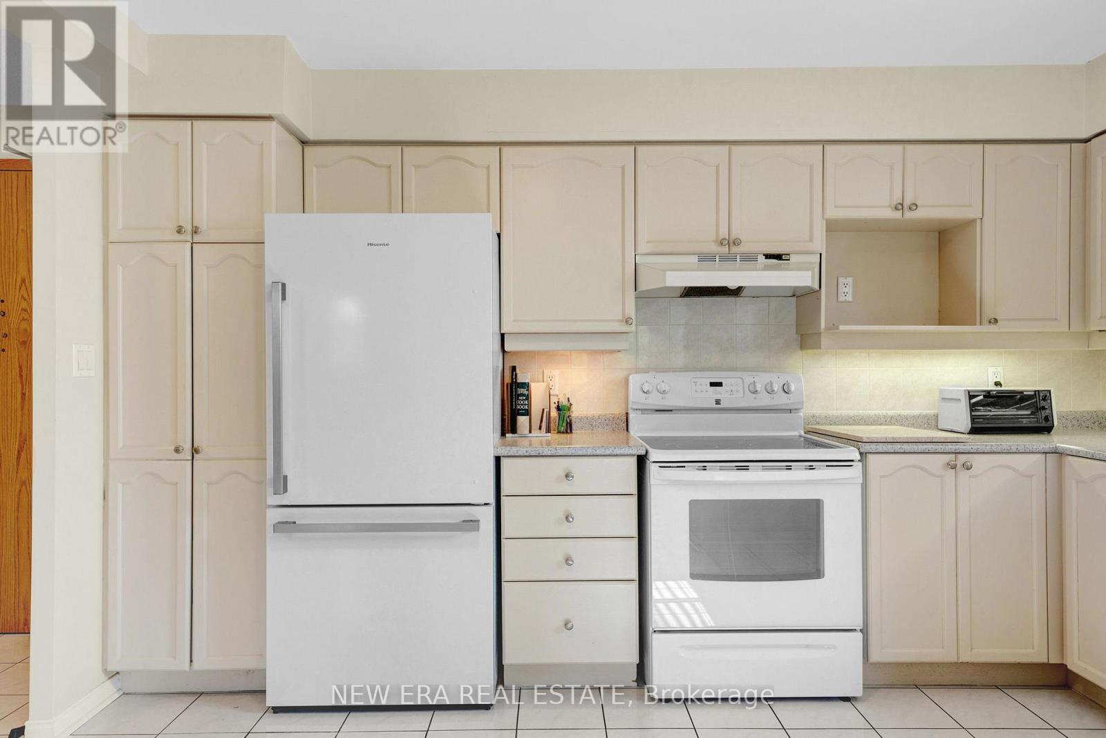 522 - 7373 Martin Grove Road, Vaughan, Ontario  L4L 9K1 - Photo 5 - N12566922