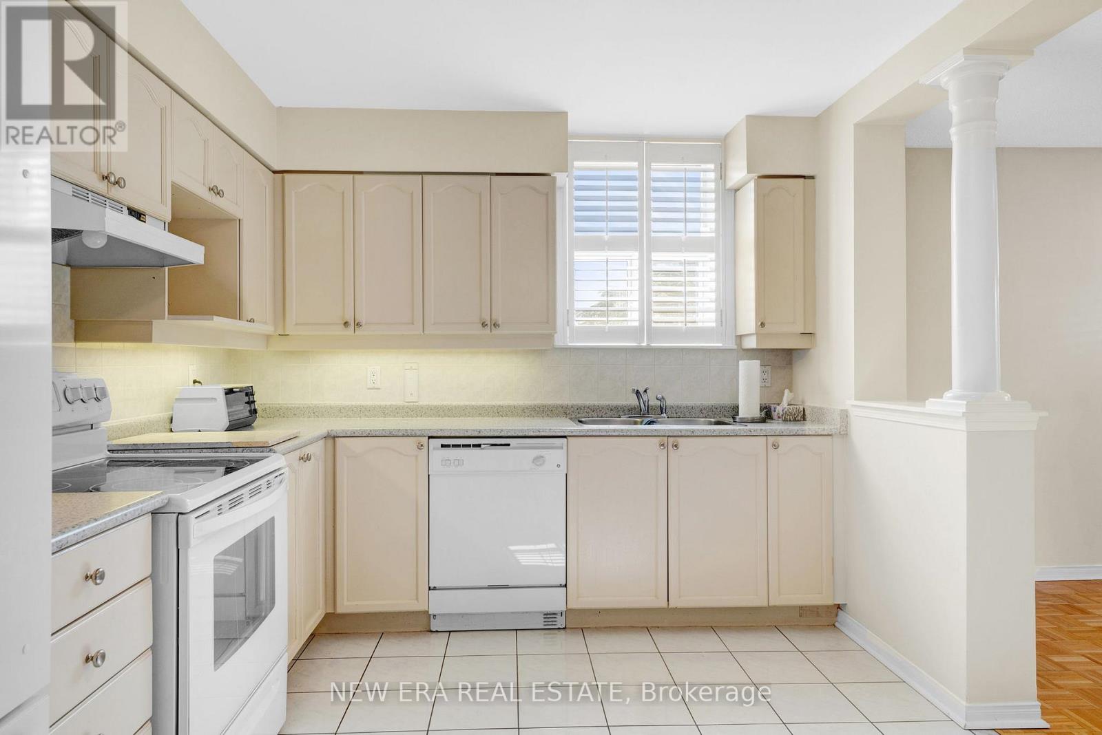 522 - 7373 Martin Grove Road, Vaughan, Ontario  L4L 9K1 - Photo 6 - N12566922