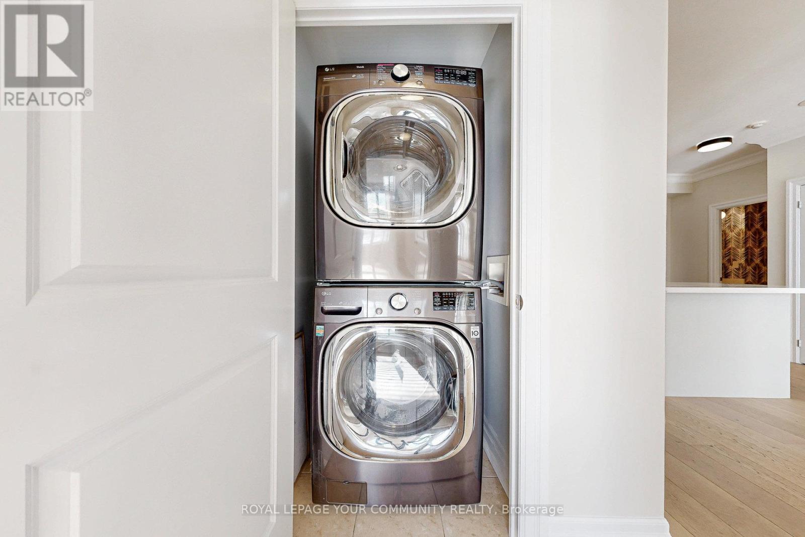 403 - 180 John West Way, Aurora, Ontario  L4G 0R3 - Photo 15 - N12566930