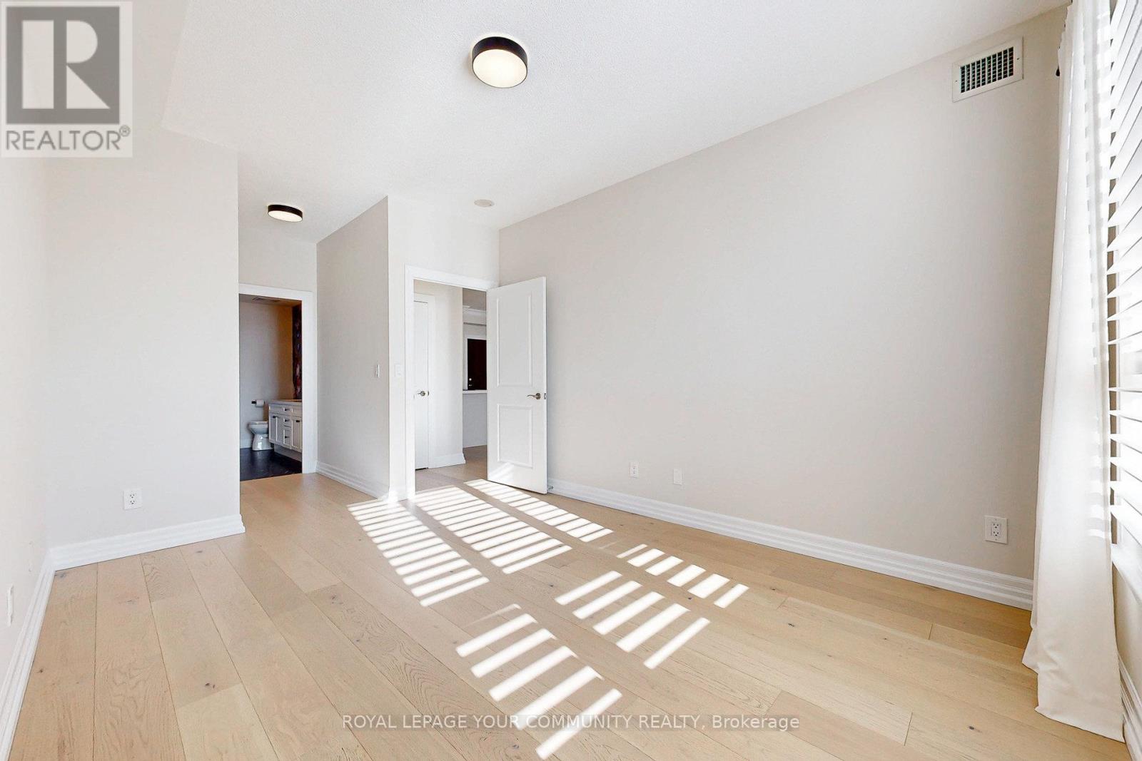 403 - 180 John West Way, Aurora, Ontario  L4G 0R3 - Photo 19 - N12566930