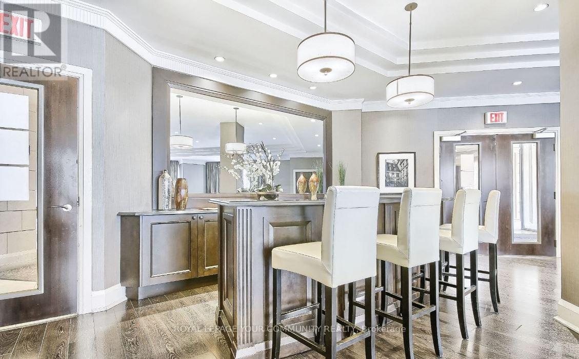 403 - 180 John West Way, Aurora, Ontario  L4G 0R3 - Photo 31 - N12566930