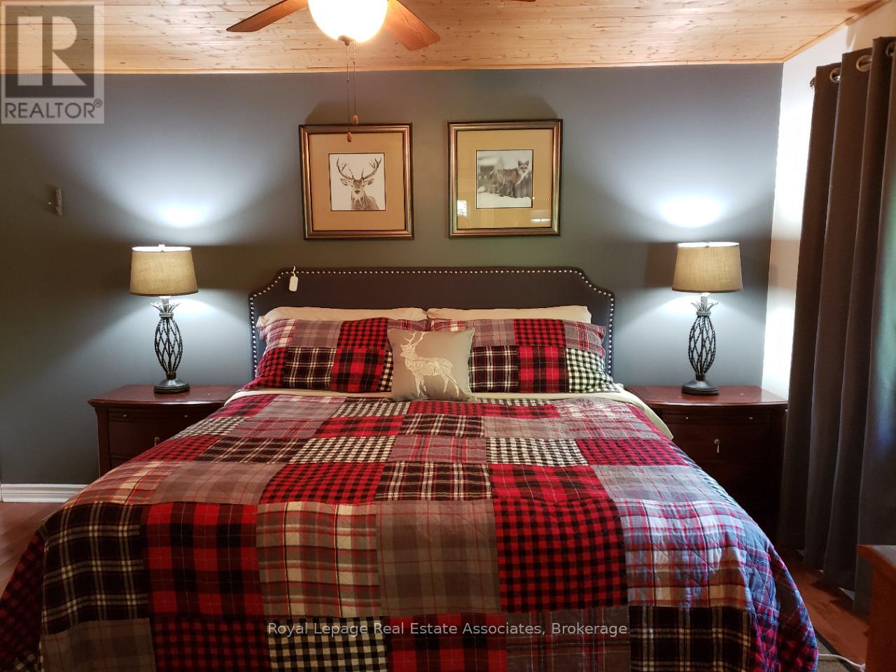 74 Moreau Parkway, Tiny, Ontario  L9M 0H3 - Photo 11 - S12566872