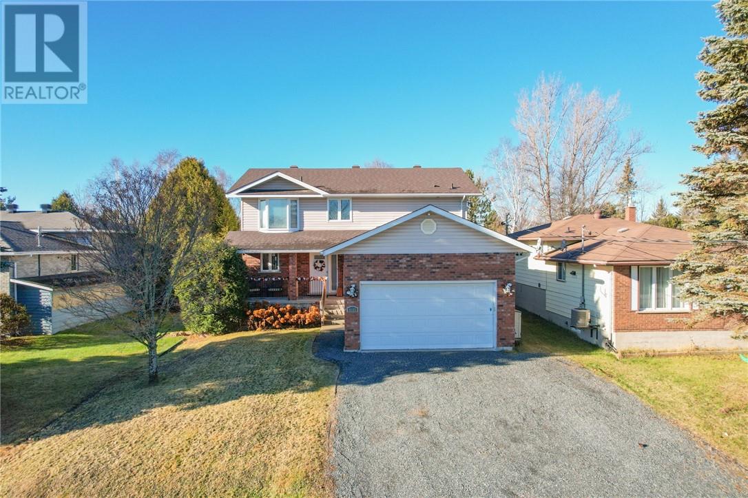 4165 Fernand Avenue, Val Therese, Ontario