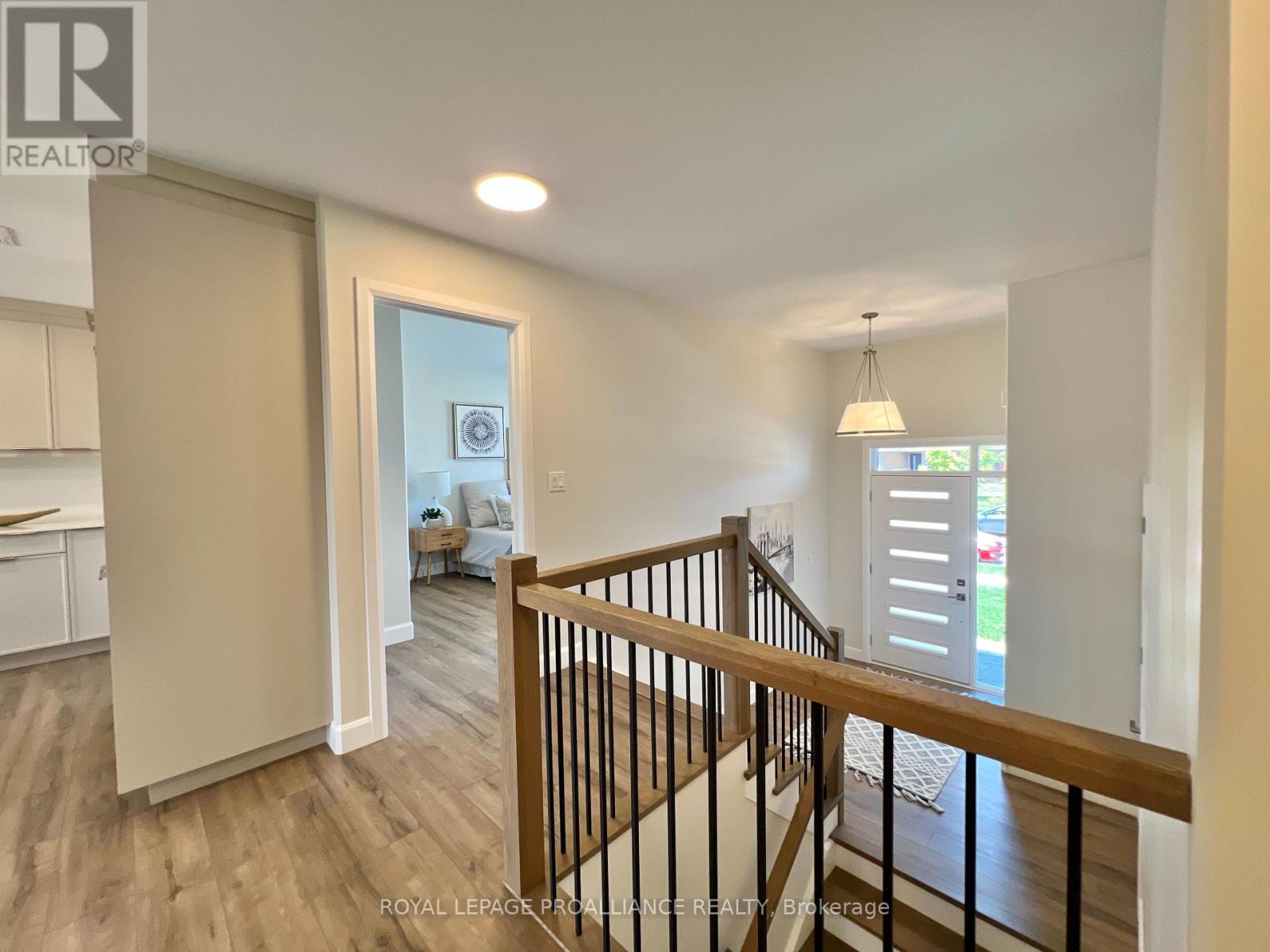 6 Horton Court, Belleville, Ontario  K8P 0H3 - Photo 2 - X12288667