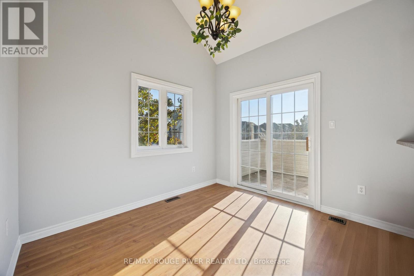 131 Kenneth Hobbs Avenue, Whitby, Ontario L1R 0E3 - Photo 14 - E12566172