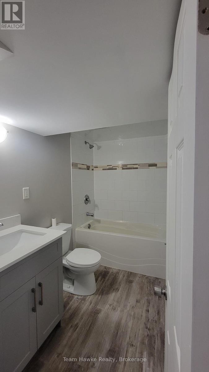 830 Birchwood Drive, Midland, Ontario  L4R 4Y2 - Photo 12 - S12567114