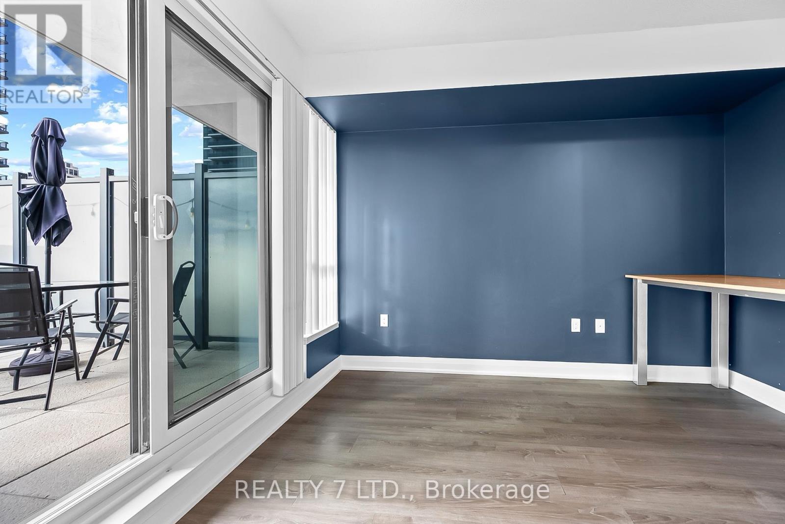 838 - 26 Gibbs Road, Toronto, Ontario  M9B 0E3 - Photo 14 - W12566786