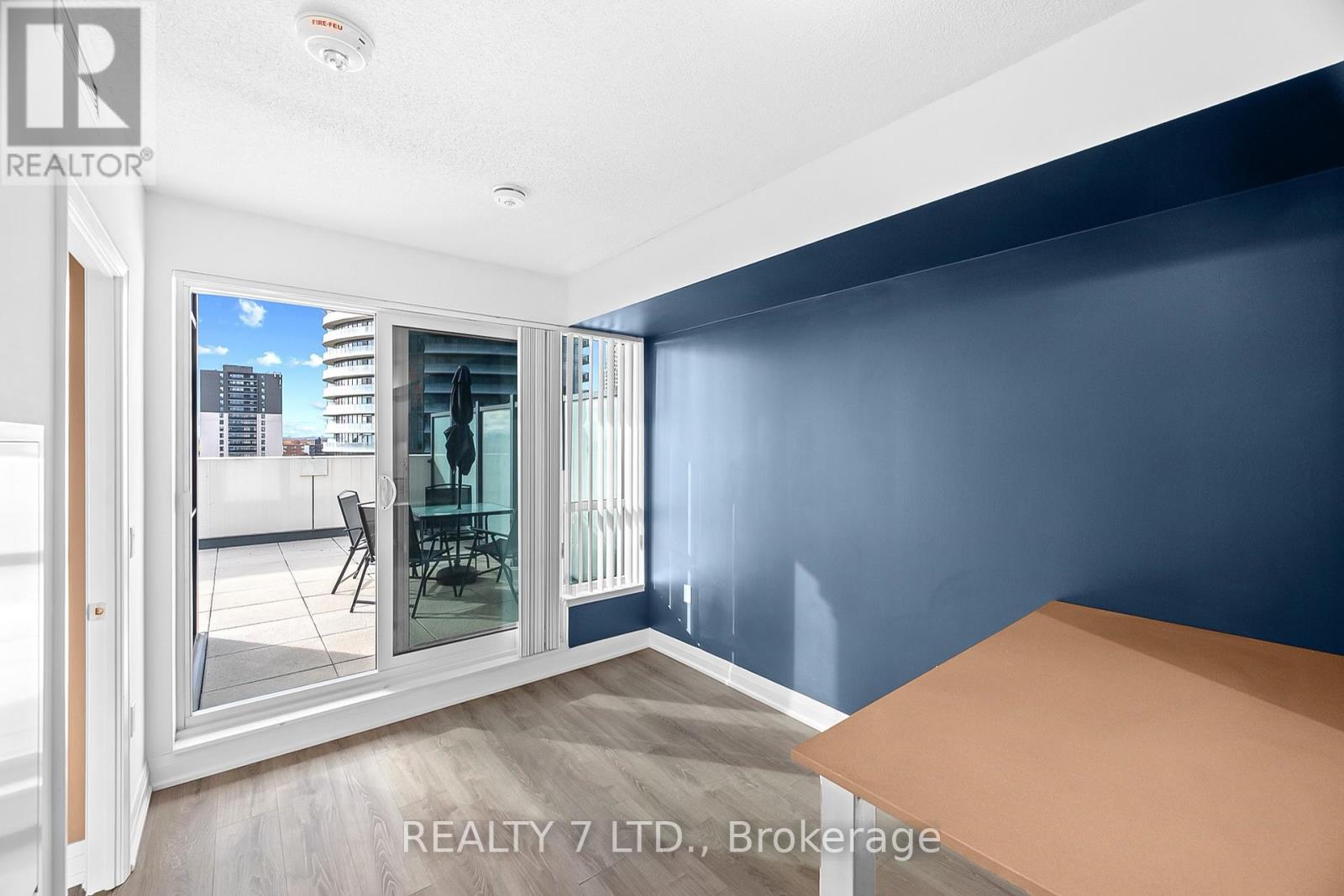 838 - 26 Gibbs Road, Toronto, Ontario  M9B 0E3 - Photo 15 - W12566786