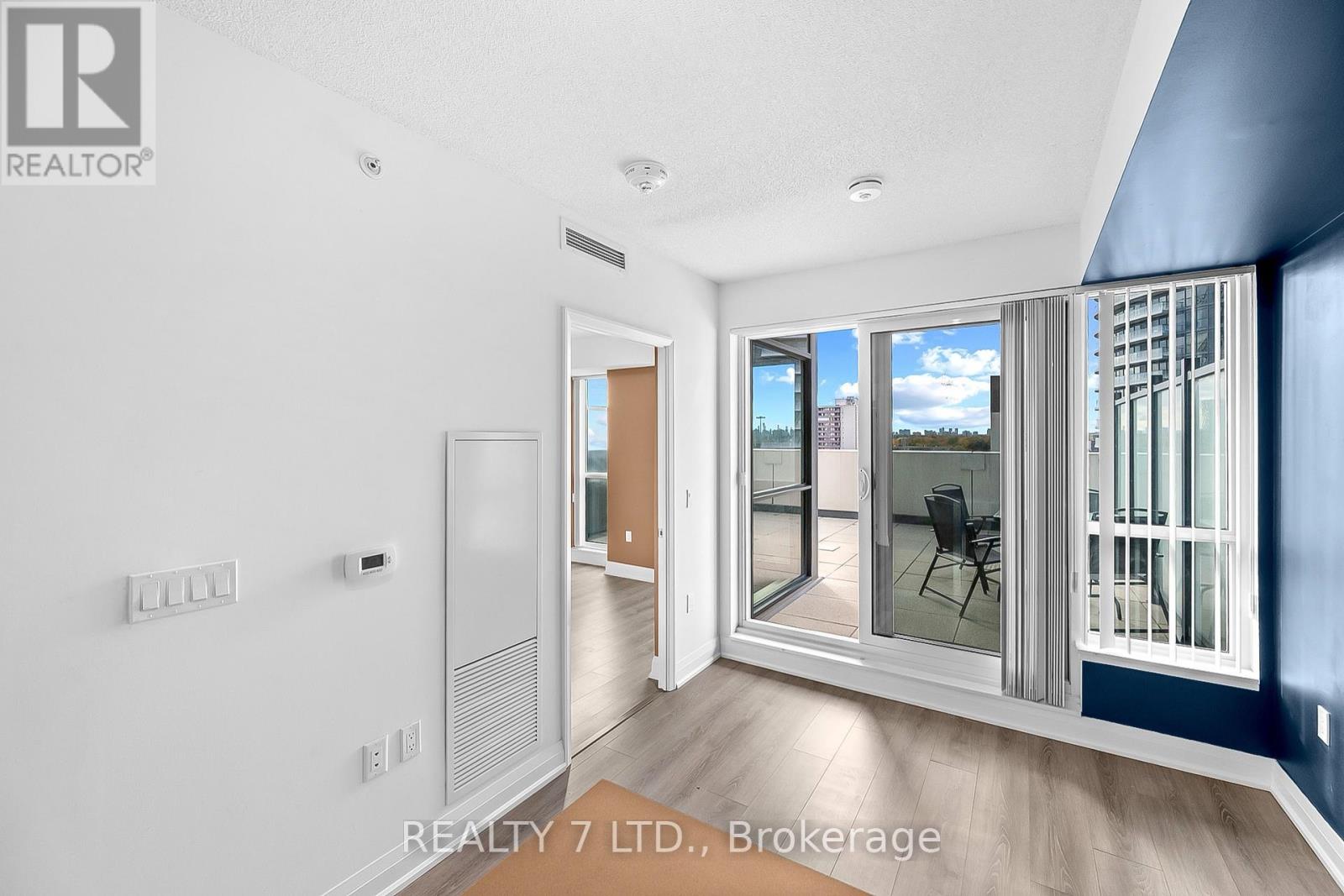 838 - 26 Gibbs Road, Toronto, Ontario  M9B 0E3 - Photo 17 - W12566786